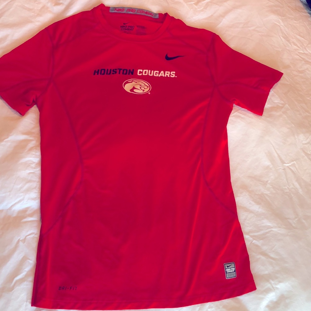 U of H T-shirt